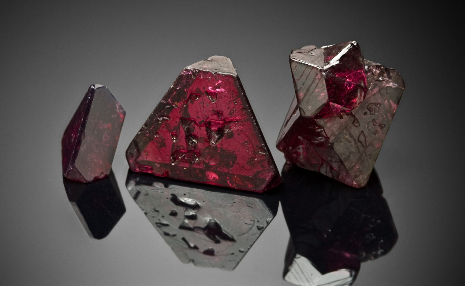 Myanmar Details about   3.25 carat purple Spinel crystal specimen Burma Mogok 