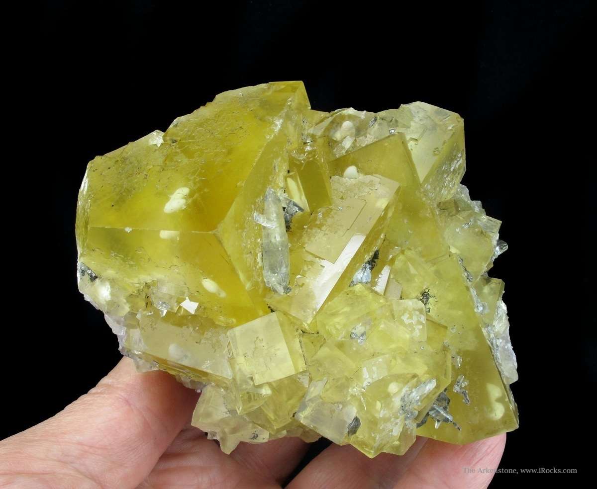 Жёлтый оптический кальцит минерал